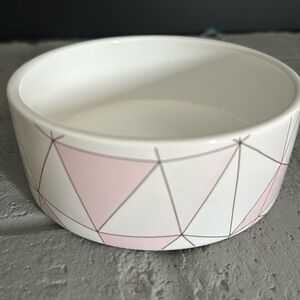 Park Life Designs 5”x2” pet food bowl pink triangle pattern excellent condition